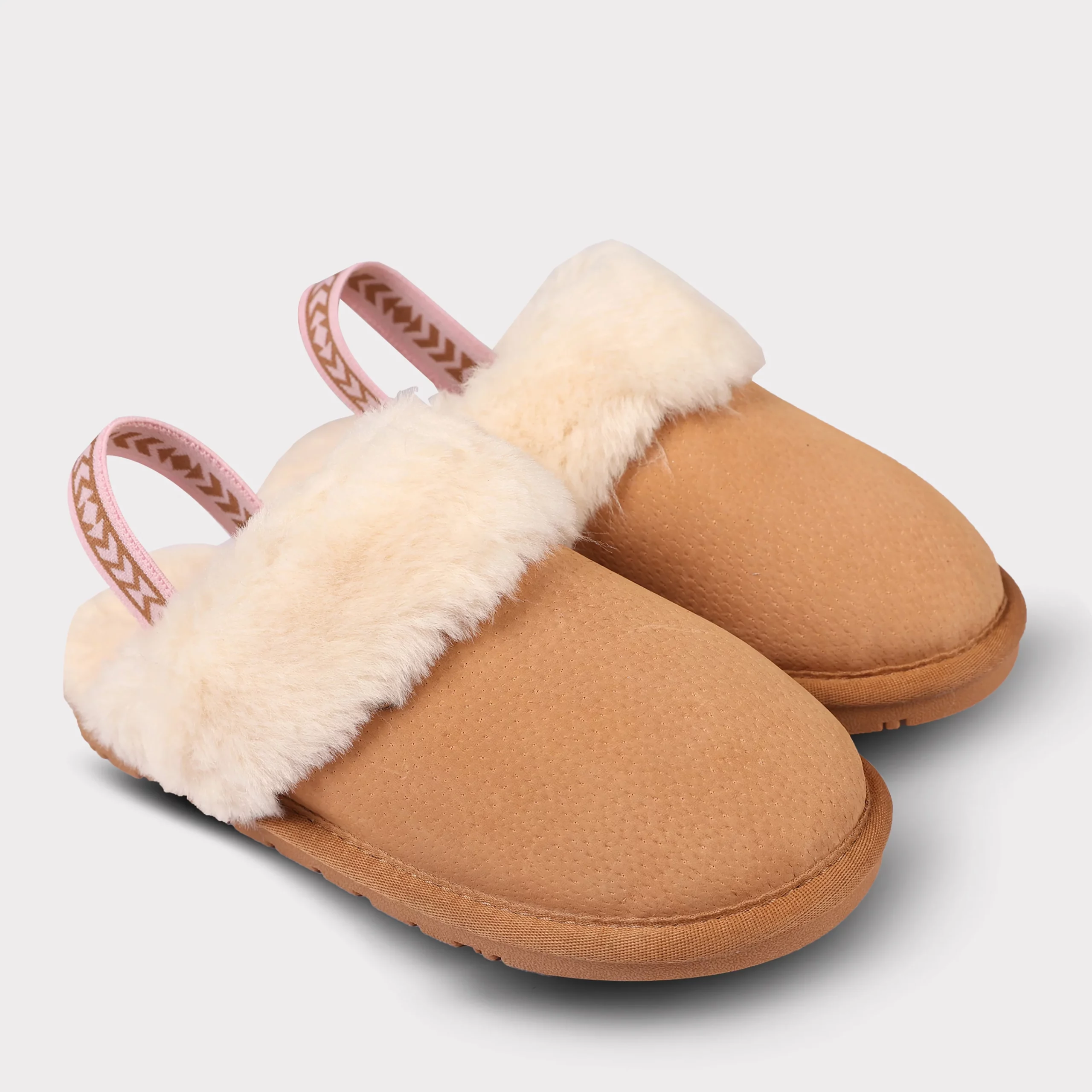 Lamo Lia Youth Slipper (Little Kids/Big Kids)