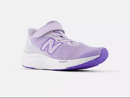 New Balance Arishi v4 Bungee Lace Sneaker(Little Kids)
