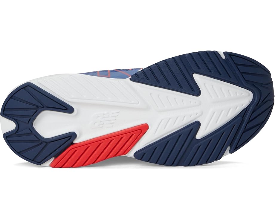 New Balance Rave Run V2 Bungee Lace Sneakers (Big Kids)