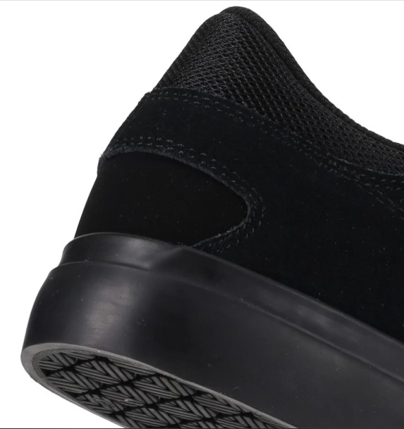 DC Shoes Onyx Casual Skate Sneaker (Men’s)